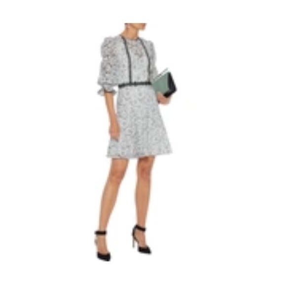 MONIQUE LHUILLIER Short Sleeve Embroidered Lace Mini Dress - Picture 4 of 15